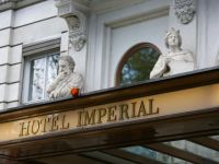 
	Un investitor din Emiratele Arabe Unite a cumparat cu 80 mil. euro faimosul hotel Imperial din Viena
