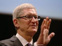 Cook, catre angajatii Apple: Multumesc pentru sprijin, decriptarea iPhone-ului ar putea fi un precedent periculos. Zuckerberg: Il sustinem pe Tim