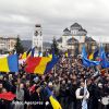 Mii de angajati ai Dacia au iesit in strada la Mioveni. Principala revendicare: urgentarea construirii autostrazii Pitesti-Sibiu