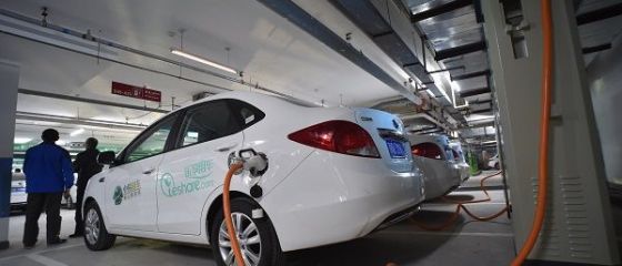 Unu din trei români care își caută maşină intenţionează să cumpere un automobil electric