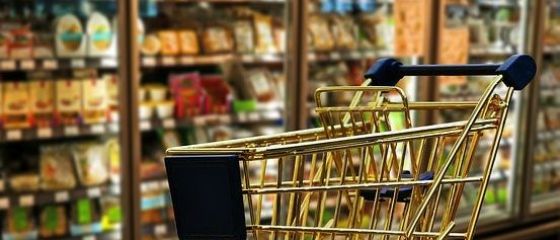 Lanturile de retail se orienteaza catre supermarketuri, magazine de proximitate si produse autohtone. Romanii nu mai au timp sa stea ore in sir intr-un magazin