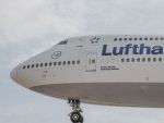 Lufthansa anuleaza 900 de zboruri, din cauza grevelor de pe aeroporturile din Germania