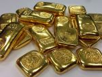 Euro scade aproape de 4,73 lei. Aurul rămâne la nivelul maxim al ultimilor 7 ani