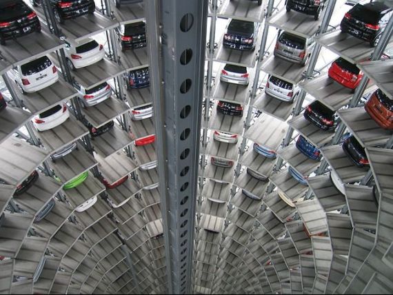 China scoate din criză industria auto mondială. Cea mai mare piața din lume va genera vânzări de 25 de milioane de mașini în acest an