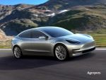 Noua masina electrica de la Tesla, surprinsa pe strada. Cum se comporta Model 3 in trafic. VIDEO