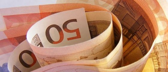BCE introduce in circulatie o noua bancnota de 50 de euro, cea mai folosita dintre banii europeni