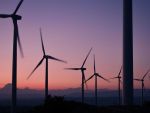 Dupa cum bate vantul. Energia eliana acopera aproape un sfert din productia de electricitate a Romaniei