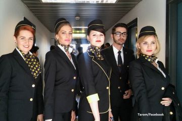 Cum arata noile uniforme de la Tarom, create de Catalin Botezatu