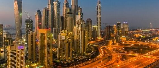 Dubaiul uimeşte din nou lumea. Construieşte un complex turistic de 1,7 mld. dolari pe două insule atificiale, cu 140 de vile, malluri, port, parc acvatic şi teatru