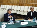 Salarizarea bugetarilor, discutata de premier cu ministrul Finantelor si cel al Muncii. Legea ar trebui adoptata la 1 iunie