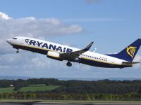 
	Ryanair reduce tarifele cu 7%, pe fondul concurentei si a scaderii pretului titeiului. Operatorul irlandez anunta profit in crestere cu 43%
