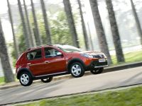 
	Record de vânzări pentru Renault și Dacia, în primul semestru. Sandero 2 şi noul Duster au fost vedete în Europa
