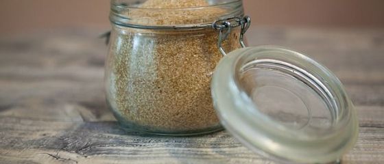 Cresterea pretului petrolului pune in pericol dulciurile. Procesatorii de trestie prefera sa produca etanol in loc de zahar, care s-a scumpit cu 23% in acest an