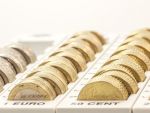 Leul a continuat sa se aprecieze in fata principalelor valute. Euro scade la 4,4858 lei