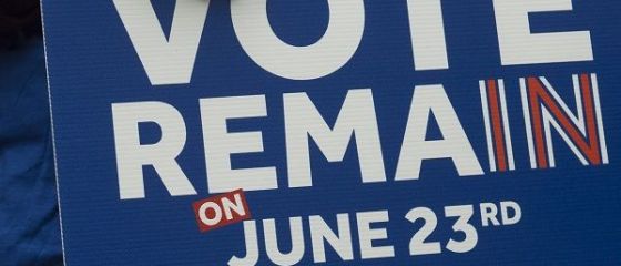 Banca Angliei injecteaza mai multi bani in piata si avertizeaza ca iesirea Marii Britanii din UE va afecta economia si va accelera inflatia