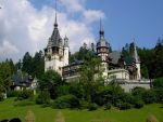Romania a atras anul trecut sub 2,5 mil. straini, de peste trei ori mai putini decat Bulgaria. Cati bani au cheltuit la noi in tara