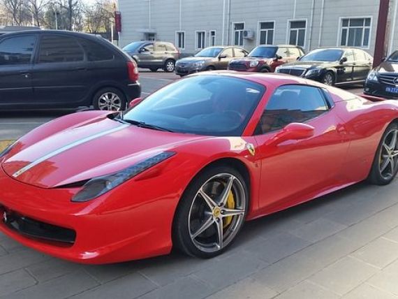 Ferrari, Lamborghini si Porsche, bolizii de lux preferati de romani. Inmatricularile auto la nivel national au crescut cu 12%