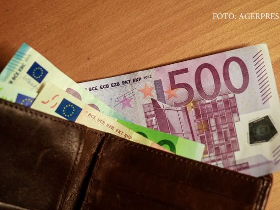 Bancnota euro care va disparea in curand din cauza infractiunilor. Metoda prin care oricine poate recunoaste banii falsi