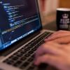 Cât durează și cât costă un curs în industria IT, cea mai bănoasă din România. De la cât pornește salariul unui junior