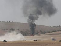 Turcia patrunde cu tancuri pe teritoriul Siriei, vizand pozitii ale Statului Islamic. Guvernul sirian considera incursiunea turca o incalcare flagranta a suveranitatii tarii
