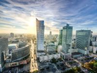 
	Guvernul de la Varsovia vrea sa preia subsidiarele UniCredit si Raiffeisen din Polonia, pentru a-si majora controlul asupra sectoului bancar
