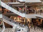 Cum a schimbat pandemia comportamentul de consum. Bucureștenii încă nu se duc la mall. Centrele comerciale din provincie merg mai bine, după redeschidere