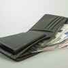 Guvernul amana si in acest an acordarea de tichete de masa, tichete cadou si plata orelor suplimentare, pentru a pastra deficitul bugetar sub 3%