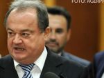 Vasile Blaga, pus sub control judiciar pentru o mita de 700.000 euro, a demisionat din PNL si nu mai candideaza la parlamentare