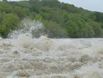 Cod rosu de inundatii in judetul Galati. Alte 4 judete sunt sub cod portocaliu de vreme rea