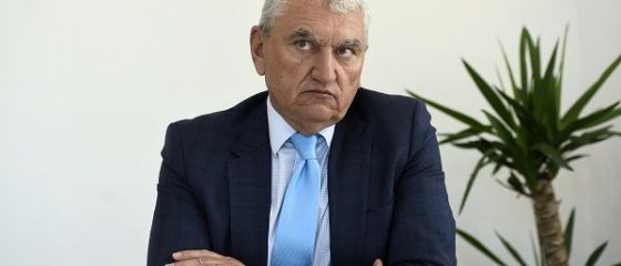 Presedintele ASF, rapus de scandalul RCA. Negritoiu ar putea pleca, saptamana viitoare, de la sefia institutiei, cu salarii compensatorii de peste 100.000 euro