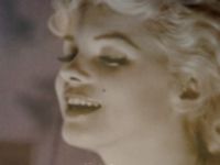 Rochia brodata manual cu 2.500 de cristale, purtata de Marilyn Monroe, vanduta cu 4,8 mil. dolari