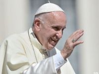 Decizie istorica la Vatican. Papa Francisc: Toti preotii romano-catolici pot sa ierte pacatul avortului