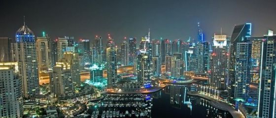 Prabusirea pretului petrolului ingroapa cele mai bogate tari ale lumii. Statele din Golf introduc TVA, pentru prima data in istorie