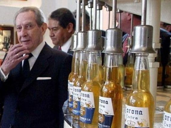 Miliardarul care a detinut marca de bere Corona i-a facut milionari pe toti locuitorii din satul spaniol in care s-a nascut