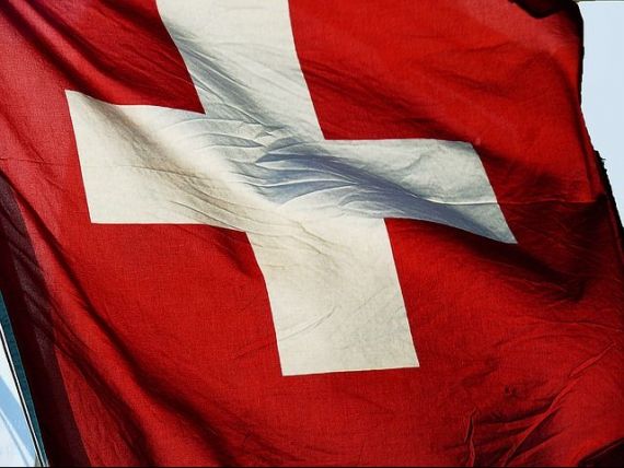 Elveția votează pentru reformarea sistemului de taxe pentru companii, dar își păstrează regimul fiscal favorabil multinaţionalelor