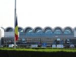 Transporturile au trimis Corpul de control la Aeroporturi București, după ce compania a rămas fără servicii de salubritate. Angajaţii CNAB fac, voluntar, curățenie pe aeroport