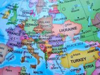 
	Bulgaria, care preia președinția UE de la 1 ianuarie, vrea să apropie statele din Balcanii de Vest de blocul comunitar
