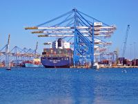 
	Legendarul port Pireu a devenit poarta de intrare a chinezilor in Europa. Noul Drum al Matasii a fost deschis oficial
