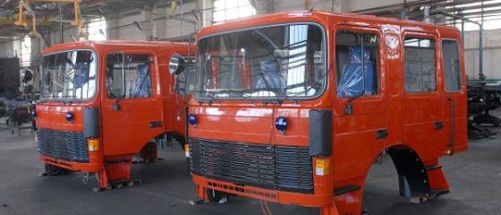 Salvarea Uzinei Roman Brasov vine din Taiwan. Asiaticii cumpara 100 de camioane romanesti cu 12 milioane de euro