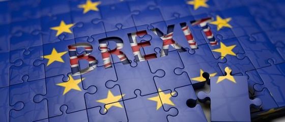 Fostul premier Tony Blair critica politica guvernului de la Londra in privinta Brexitul si atentioneaza asupra riscului ruperii Regatului