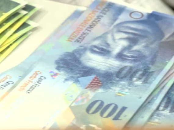 Banca Nationala a Elvetiei a cheltuit peste 67 mld. franci in 2016, pentru a devaloriza moneda