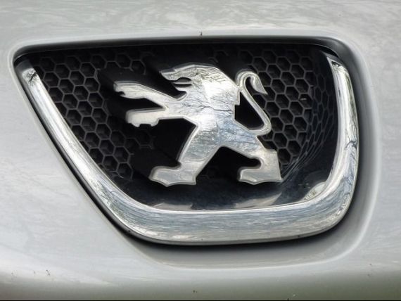 Peugeot-Citroen devine mai valoroasă ca Renault. PSA anunță rezultate peste așteptări după preluarea Opel, acțiunile înregistrează cel mai ridicat avans din 2011
