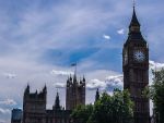 Marea Britanie spune că este pregătită să treacă la următoarea etapă a negocierilor pentru Brexit și să înceapă discuțiile despre relația comercială