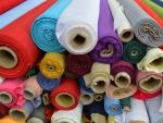 Un producator de haine pentru marii retaileri internationali se retrage din Romania, din cauza majorarii costurilor. 350 de oameni raman fara joburi