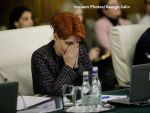 Sindicatele si opozitia critica legea salarizarii, aflata in dezbatere la Senat. E vorba de amputari de salarii, dupa voi, potopul! Vasilescu: Vor fi scaderi doar pentru anumite persoane