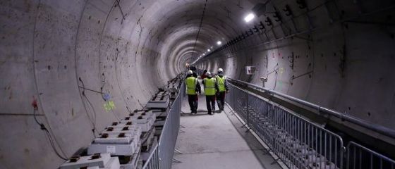 Corina Crețu anunță că a aprobat o finanțare de peste jumătate de mld. euro pentru linia de metrou Gara de Nord-Aeroport Otopeni. Când încep lucrările