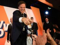 Olandezii au respins populismul euroscepticului Gert Wilders. Partidul actualului premier Mark Rutte conduce detasat in exit poll-uri