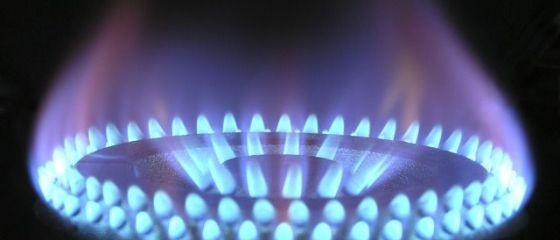 ANRE îngheață prețurile la gaze și energie electrică pentru consumatorii casnici, până în 2022