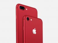 Apple lanseaza o noua versiune a tabletei iPad si anunta scoaterea la vanzare a unui iPhone de culoare rosie