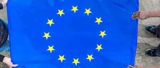 Locuitorii statelor UE ar putea primi cetățenie europeană. Petiția, inițiată de un fost europarlamentar român, a fost înregistrată la PE